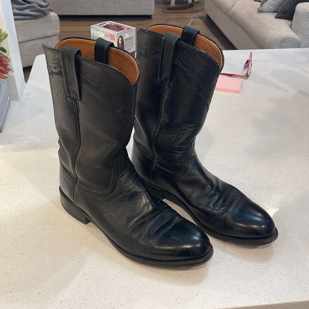Black cowboy boots